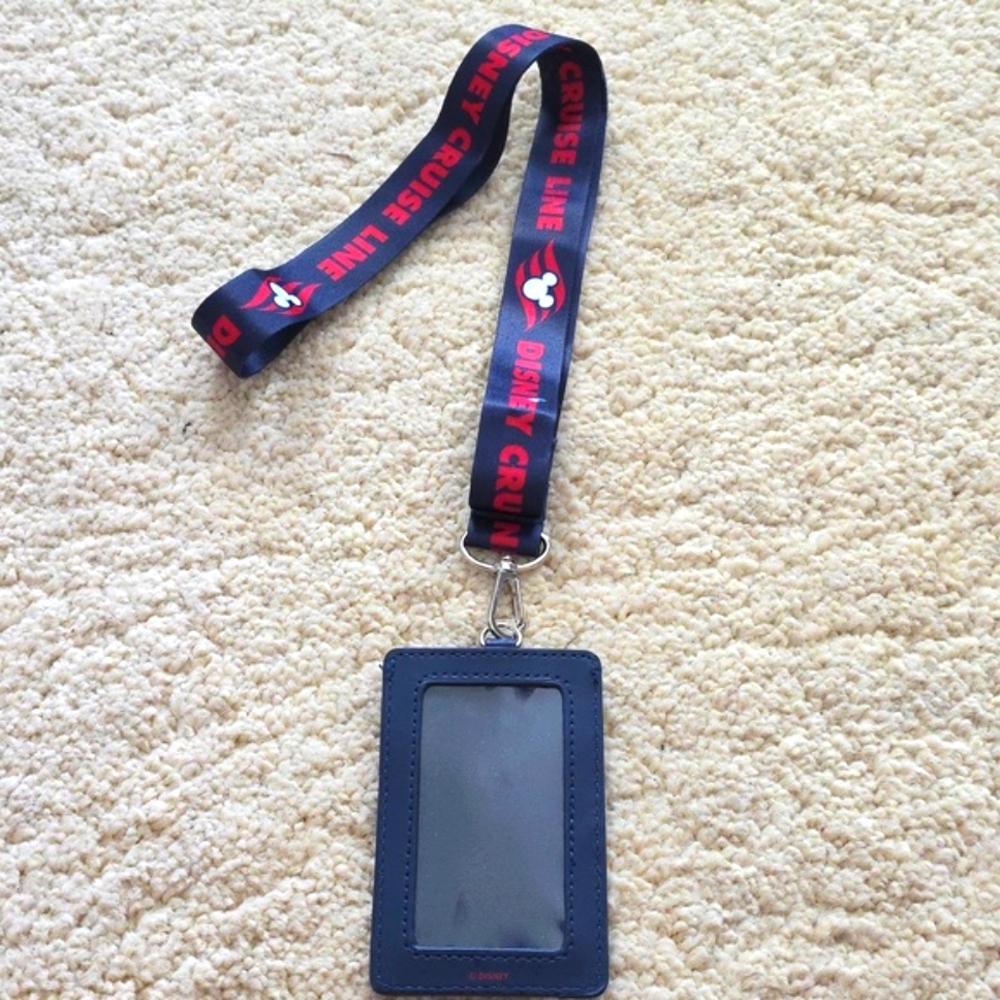 LIKE NEW: LOUNGEFLY DISNEY CRUISEπ³ LINE BUNDLE - Picture 6 of 8